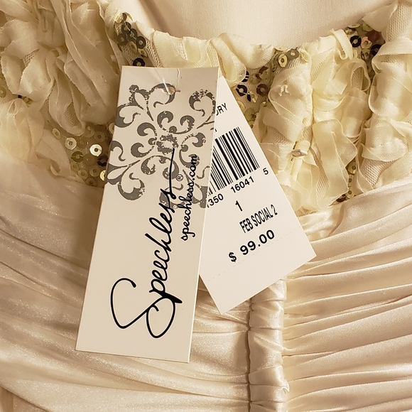 🌺 Wedding/Prom Dress 🌺 - Picture 4 of 4